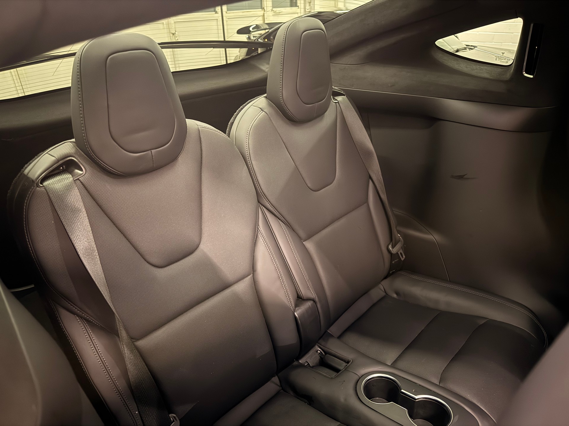 TESLA Model X 100kWh Plaid-image-9