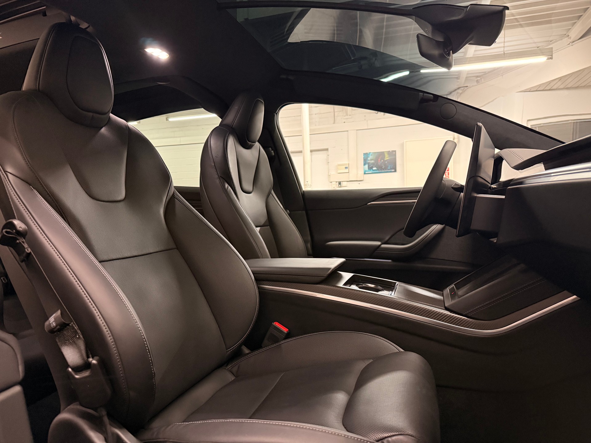 TESLA Model X 100kWh Plaid-image-7