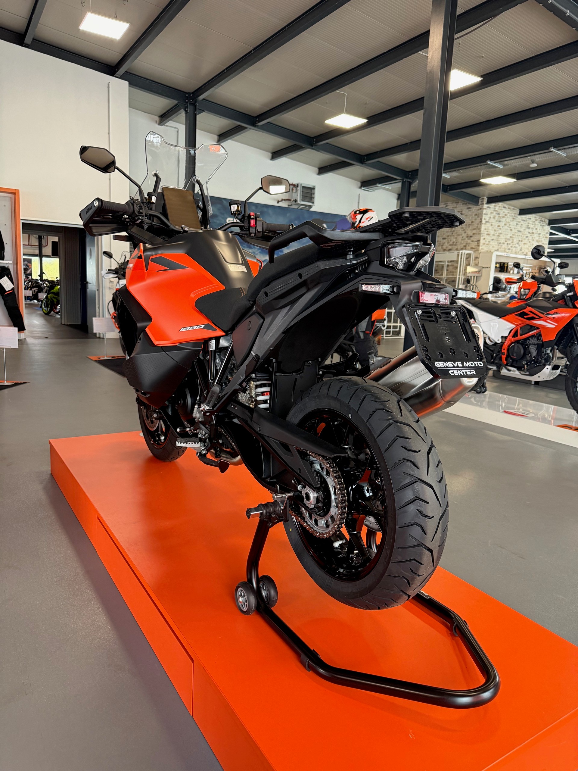 KTM 1390 Super Adventure S 2026-image-3