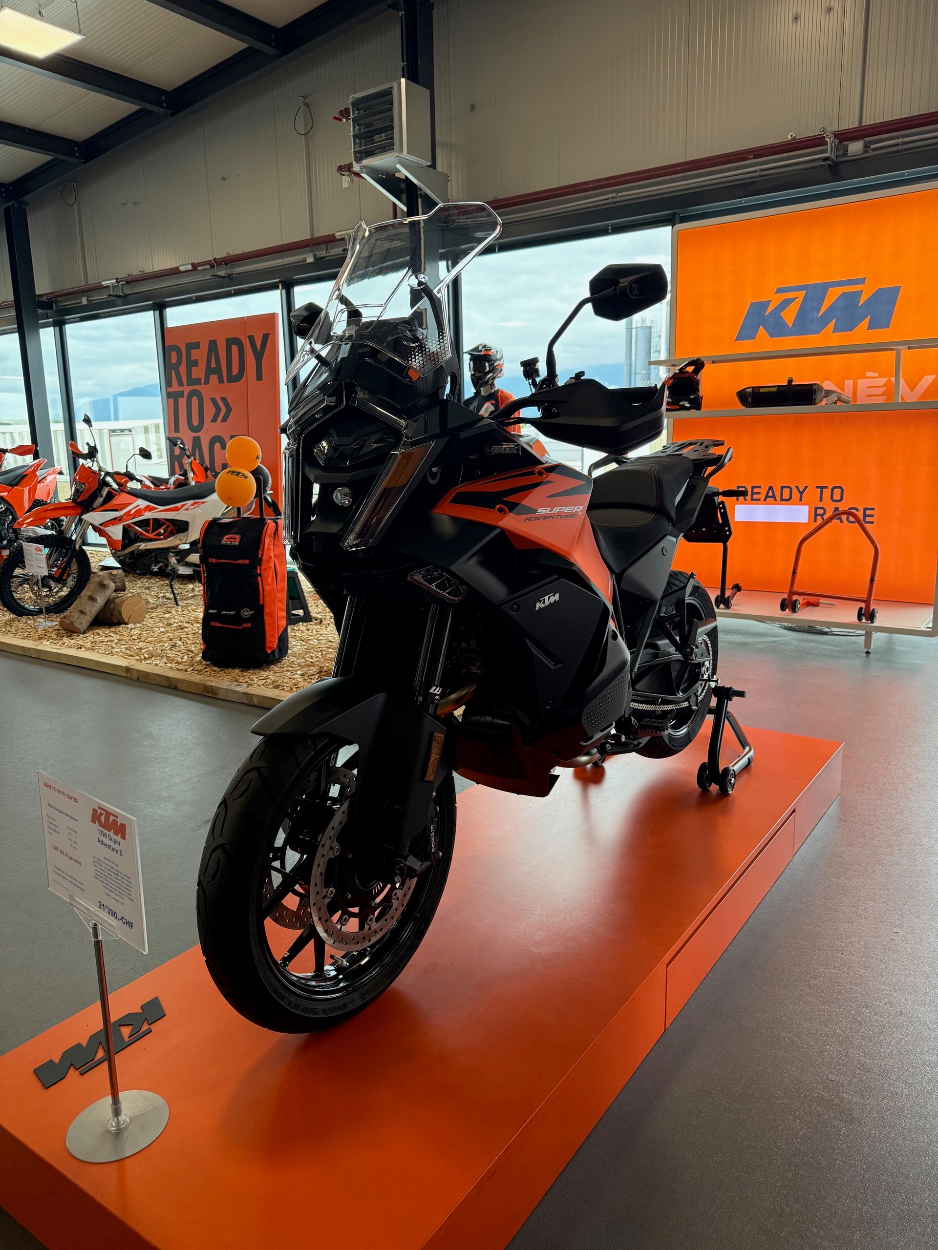 KTM 1390 Super Adventure S 2026-image-2