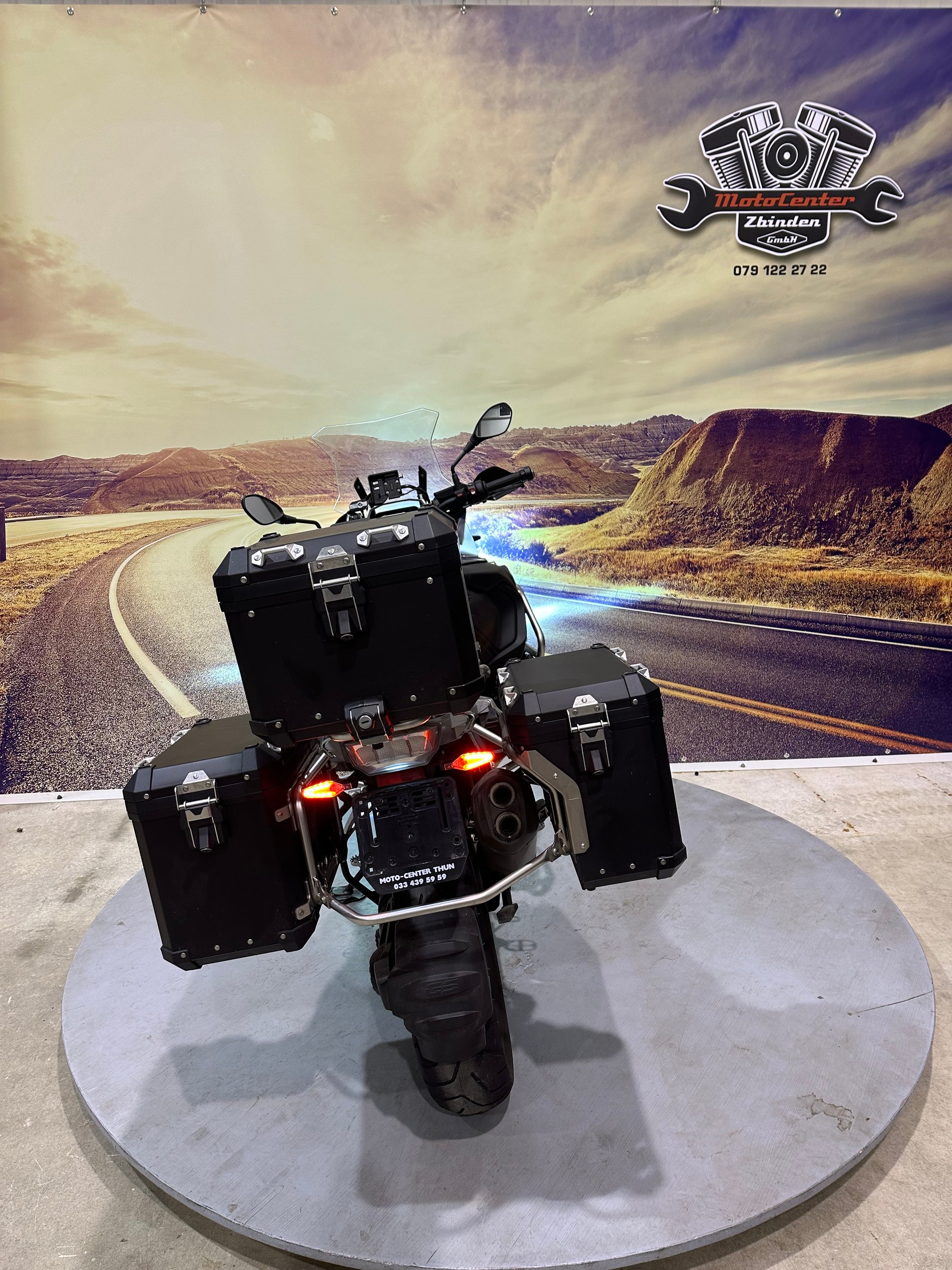 BMW R 1250 GS Adventure Triple Black Akrapovic-image-7