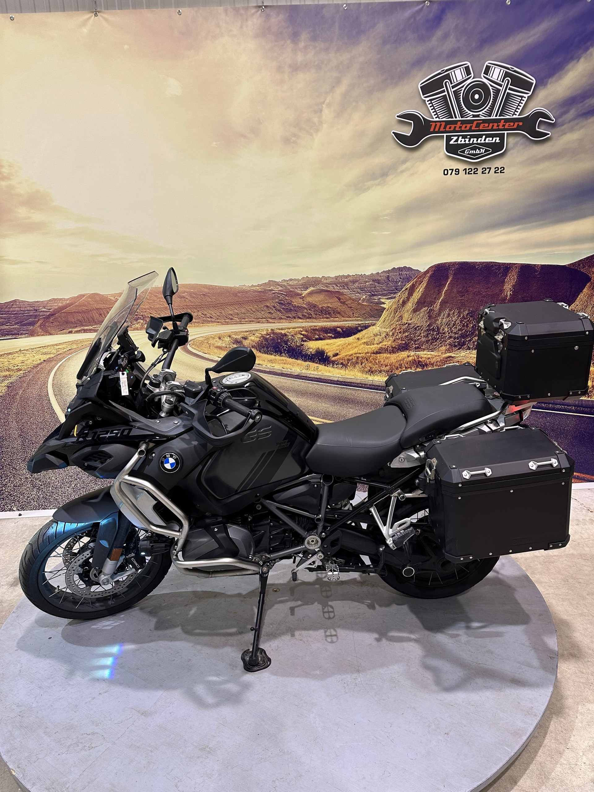 BMW R 1250 GS Adventure Triple Black Akrapovic-image-4
