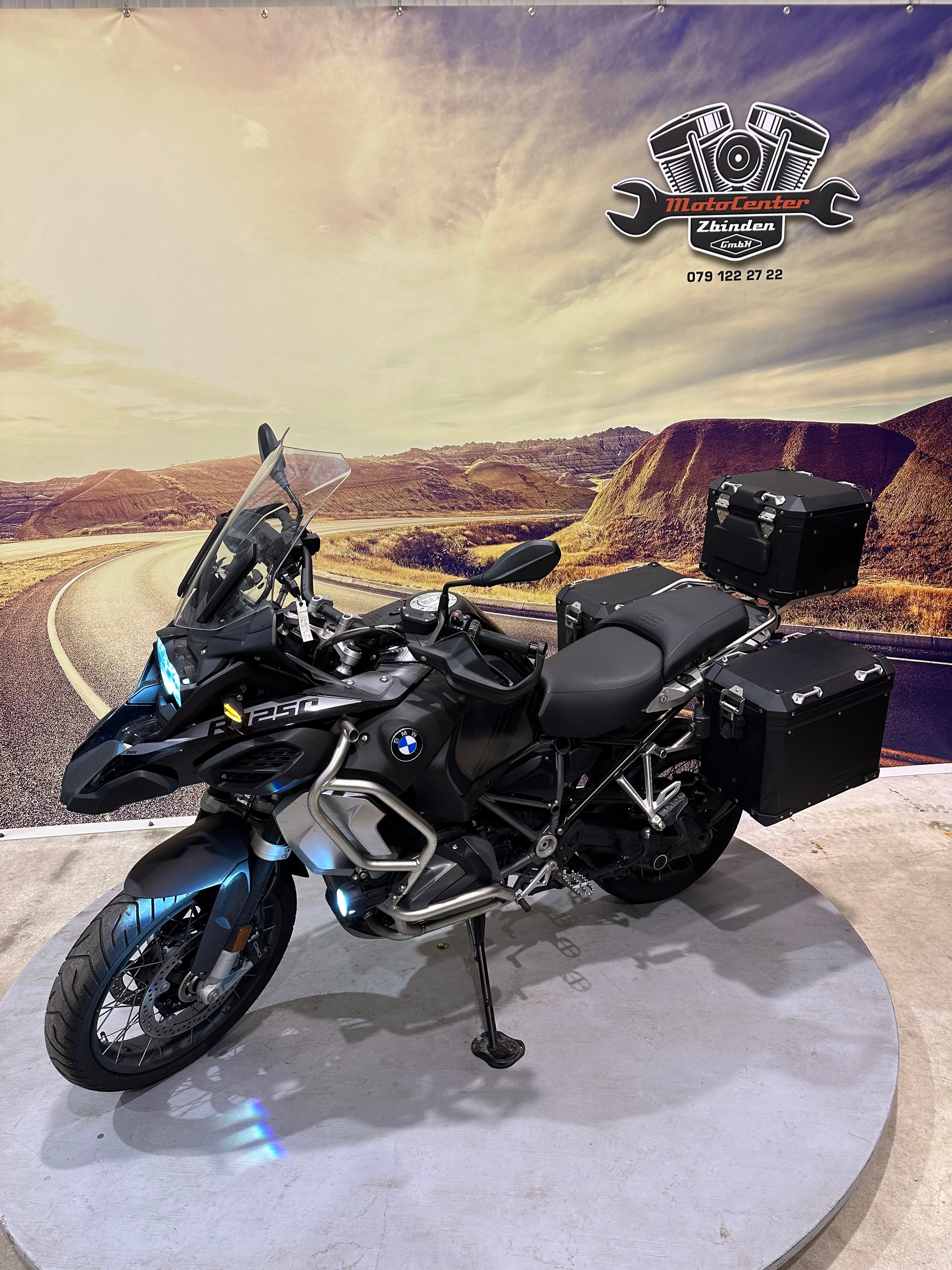 BMW R 1250 GS Adventure Triple Black Akrapovic-image-3
