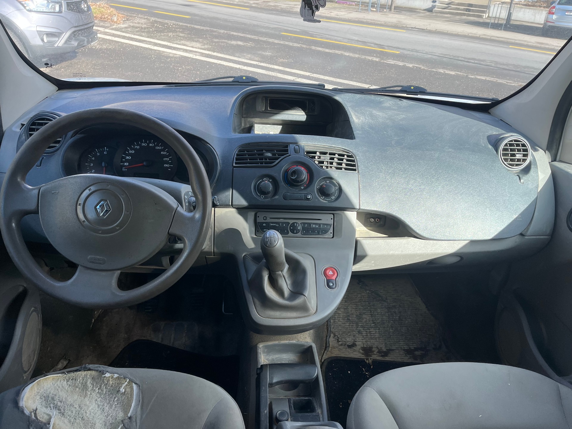 RENAULT Kangoo 1.6 16V Dynamique-image-7