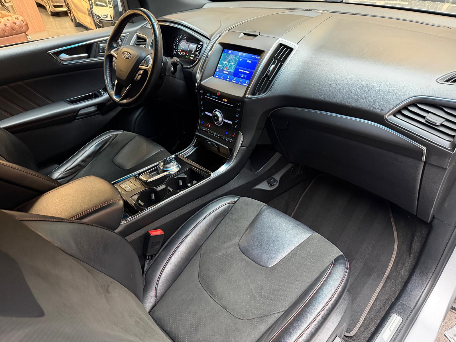 FORD Edge 2.0 EcoBlue 238 ST-Line-image-15