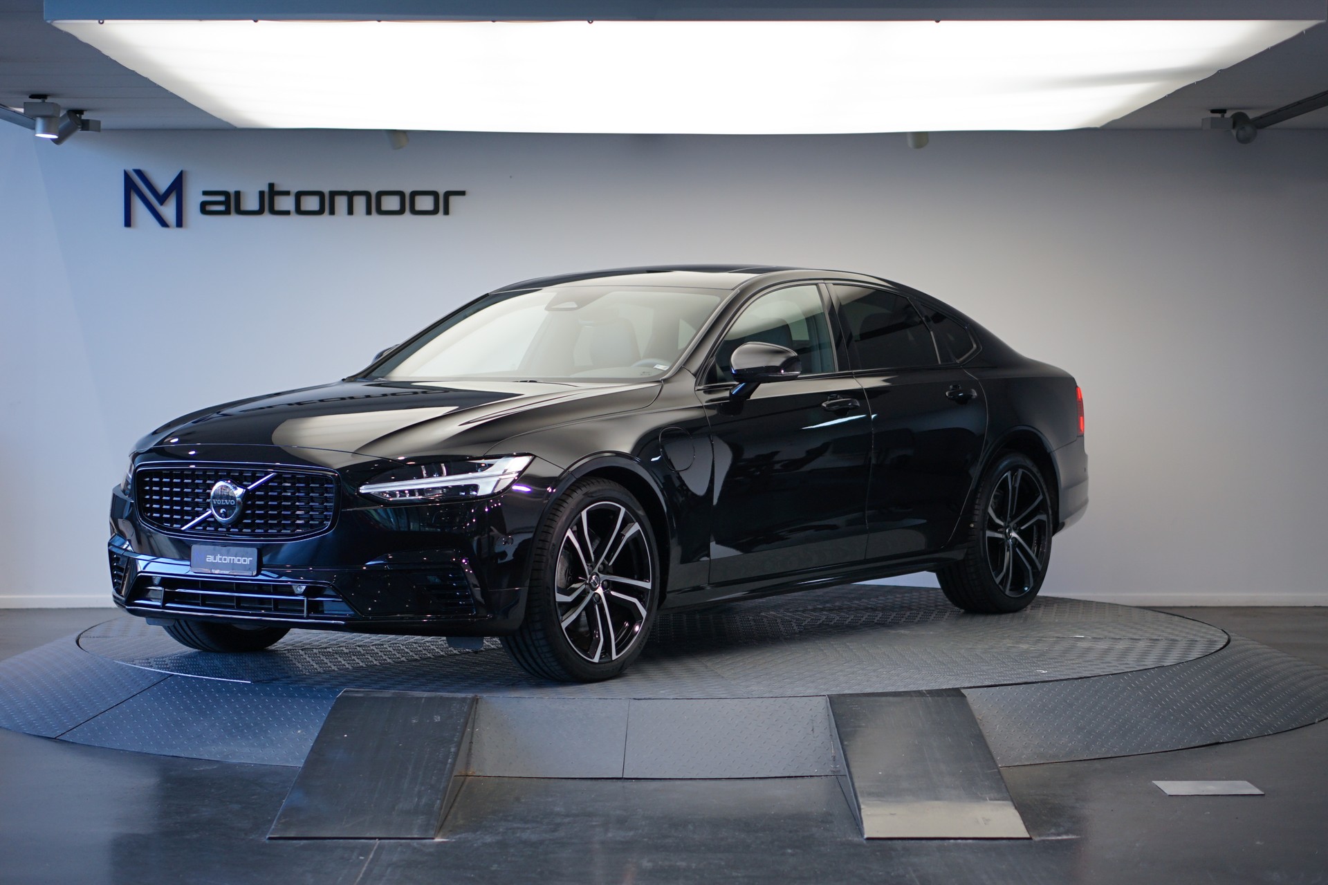 VOLVO S90 T8 eAWD Plug in Hybrid Plus Dark Geartronic