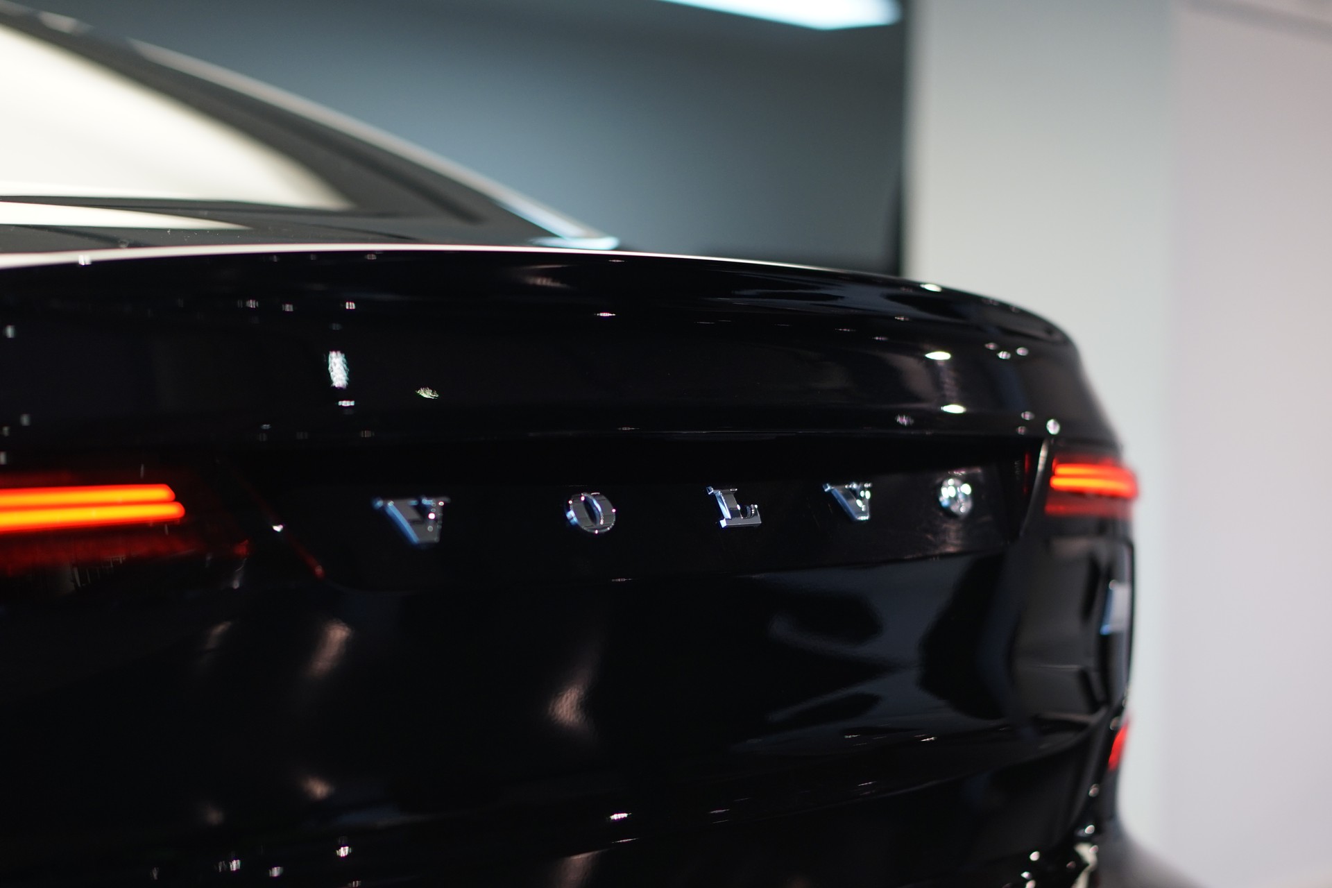 VOLVO S90 T8 eAWD Plug in Hybrid Plus Dark Geartronic-image-35