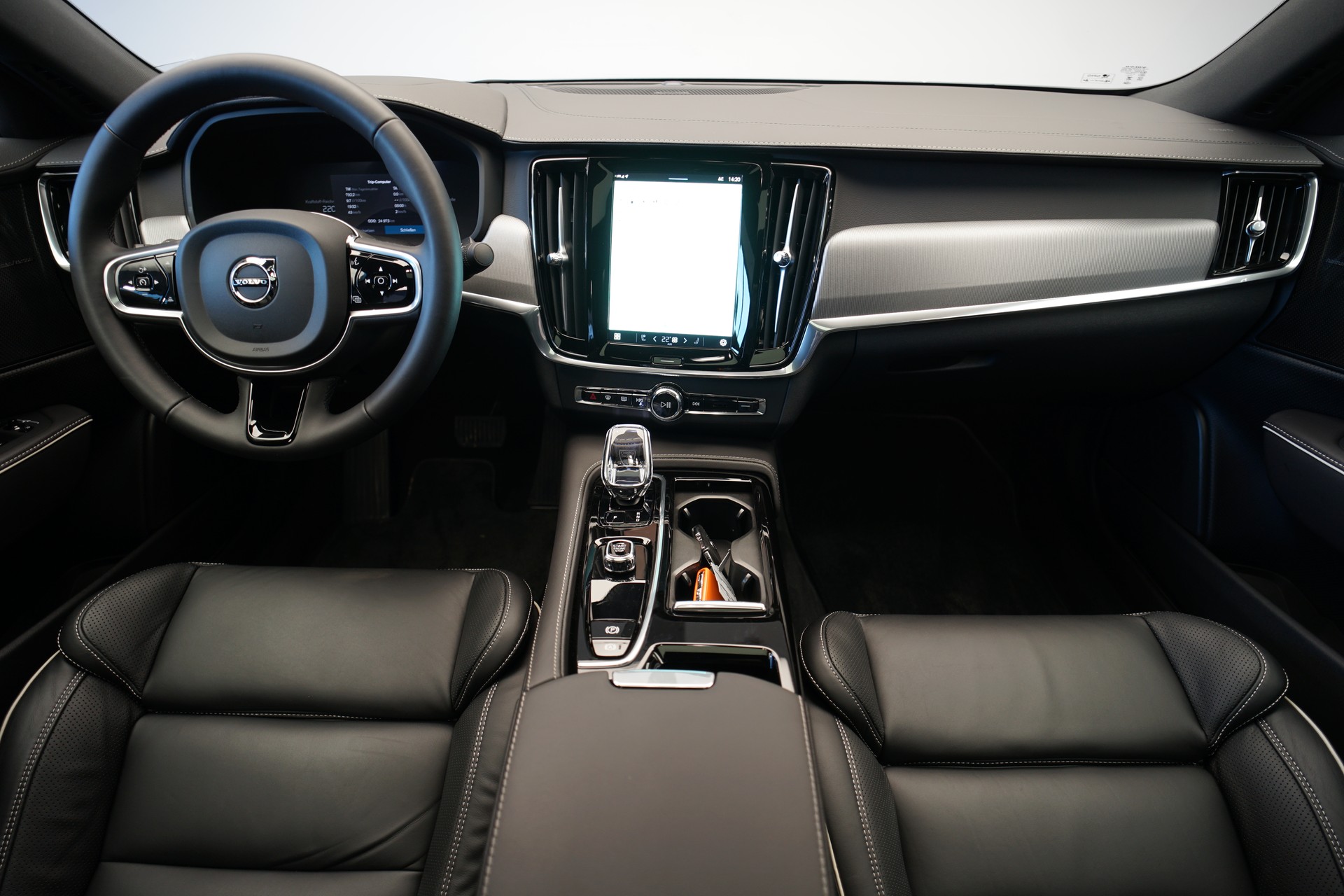 VOLVO S90 T8 eAWD Plug in Hybrid Plus Dark Geartronic-image-12