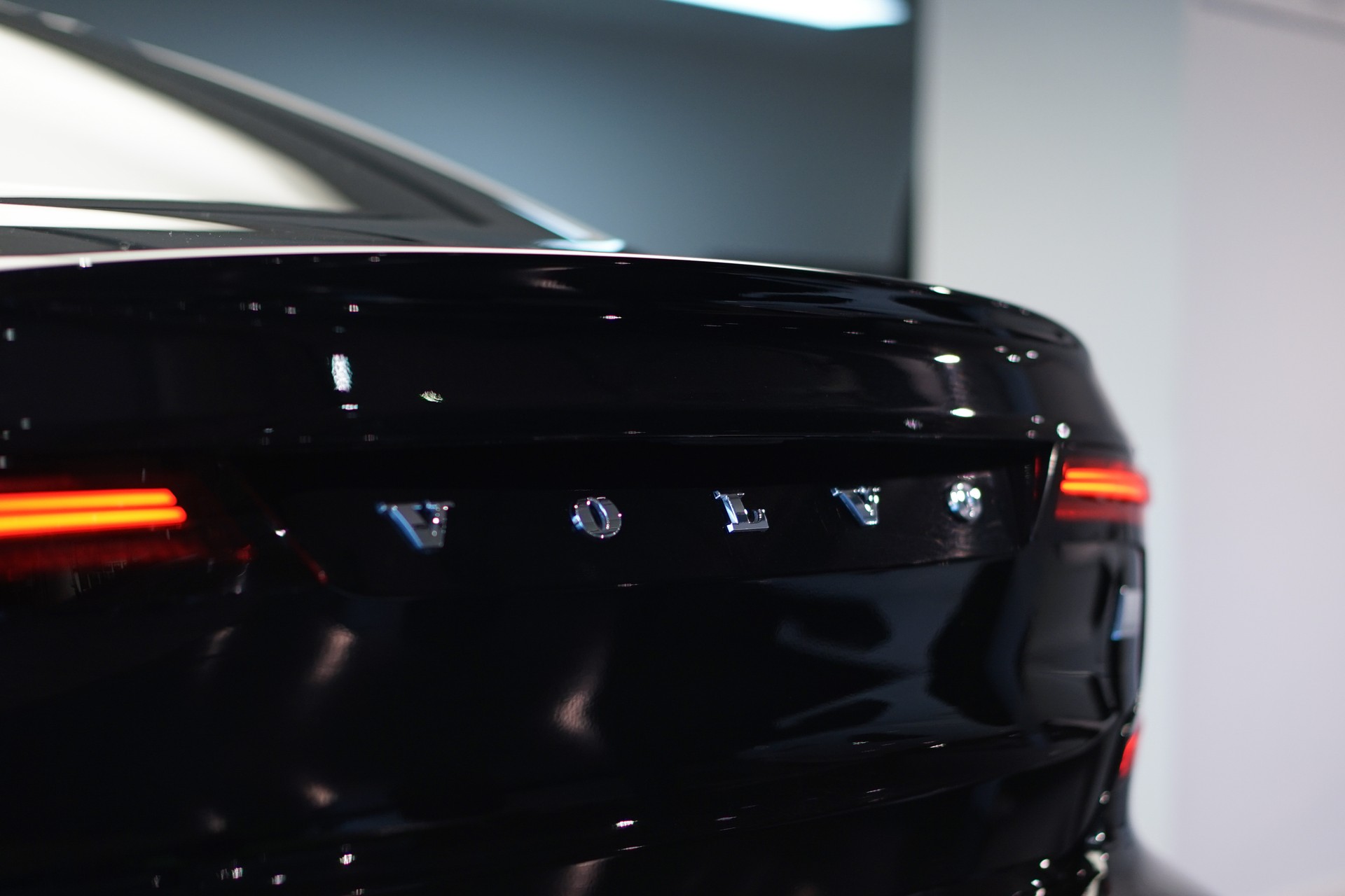 VOLVO S90 T8 eAWD Plug in Hybrid Plus Dark Geartronic-image-38