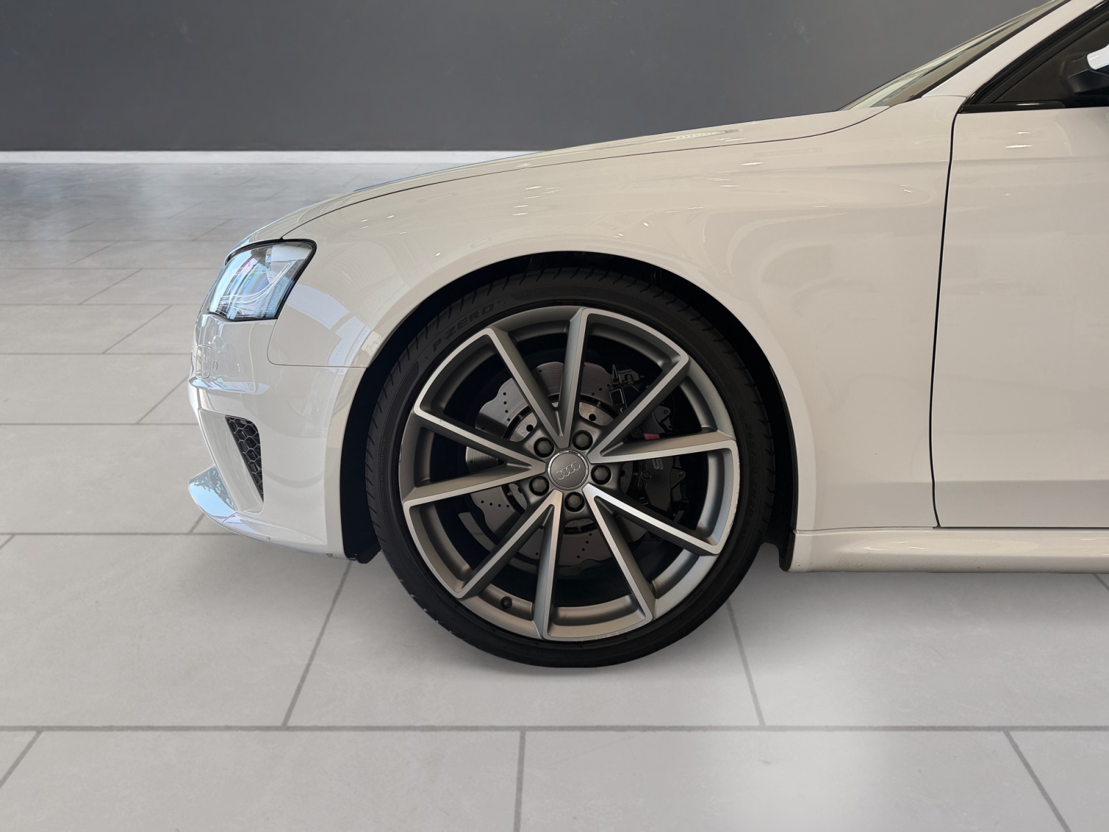 AUDI RS4 Avant 4.2 FSI V8 quattro S-tronic-showroom-element-3