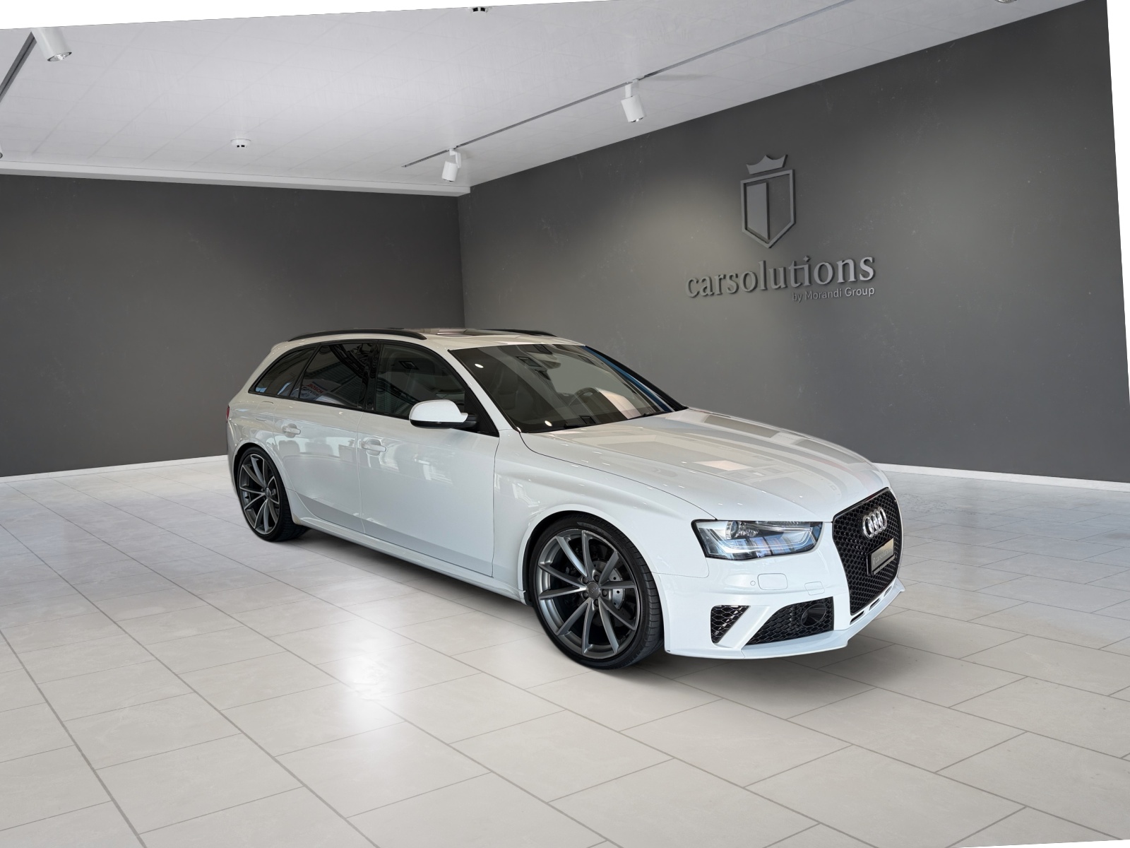 AUDI RS4 Avant 4.2 FSI V8 quattro S-tronic-image-4