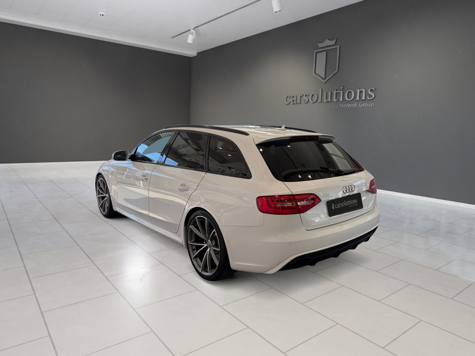 AUDI RS4 Avant 4.2 FSI V8 quattro S-tronic-image-8