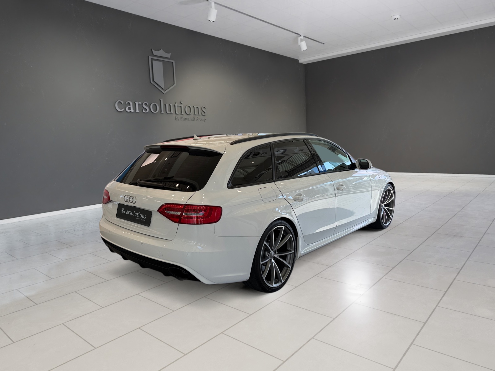 AUDI RS4 Avant 4.2 FSI V8 quattro S-tronic-showroom-element-1