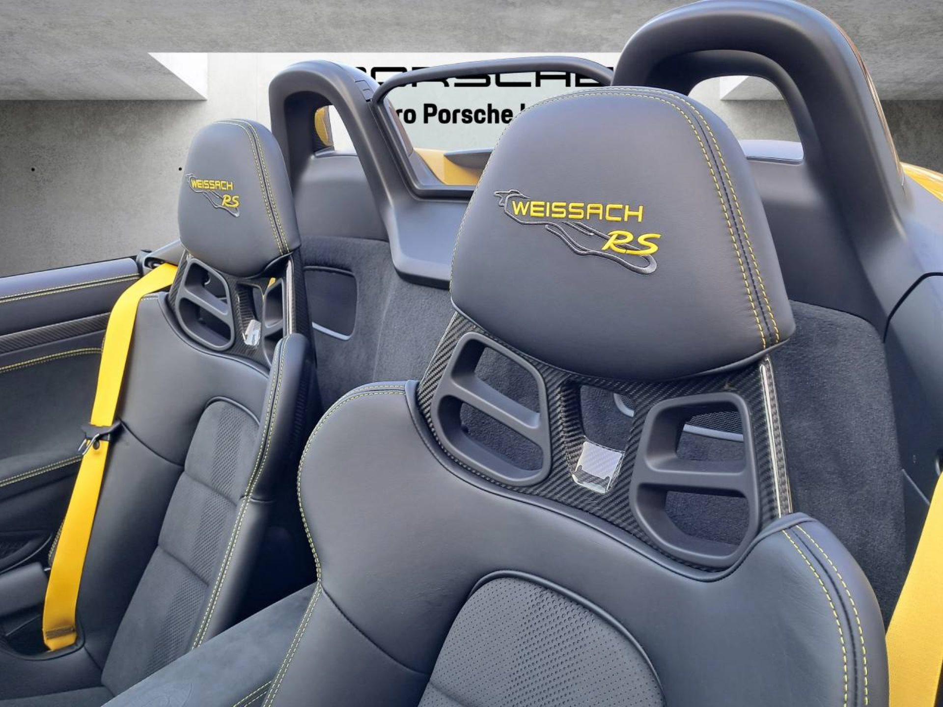 PORSCHE 718 Spyder RS-image-27