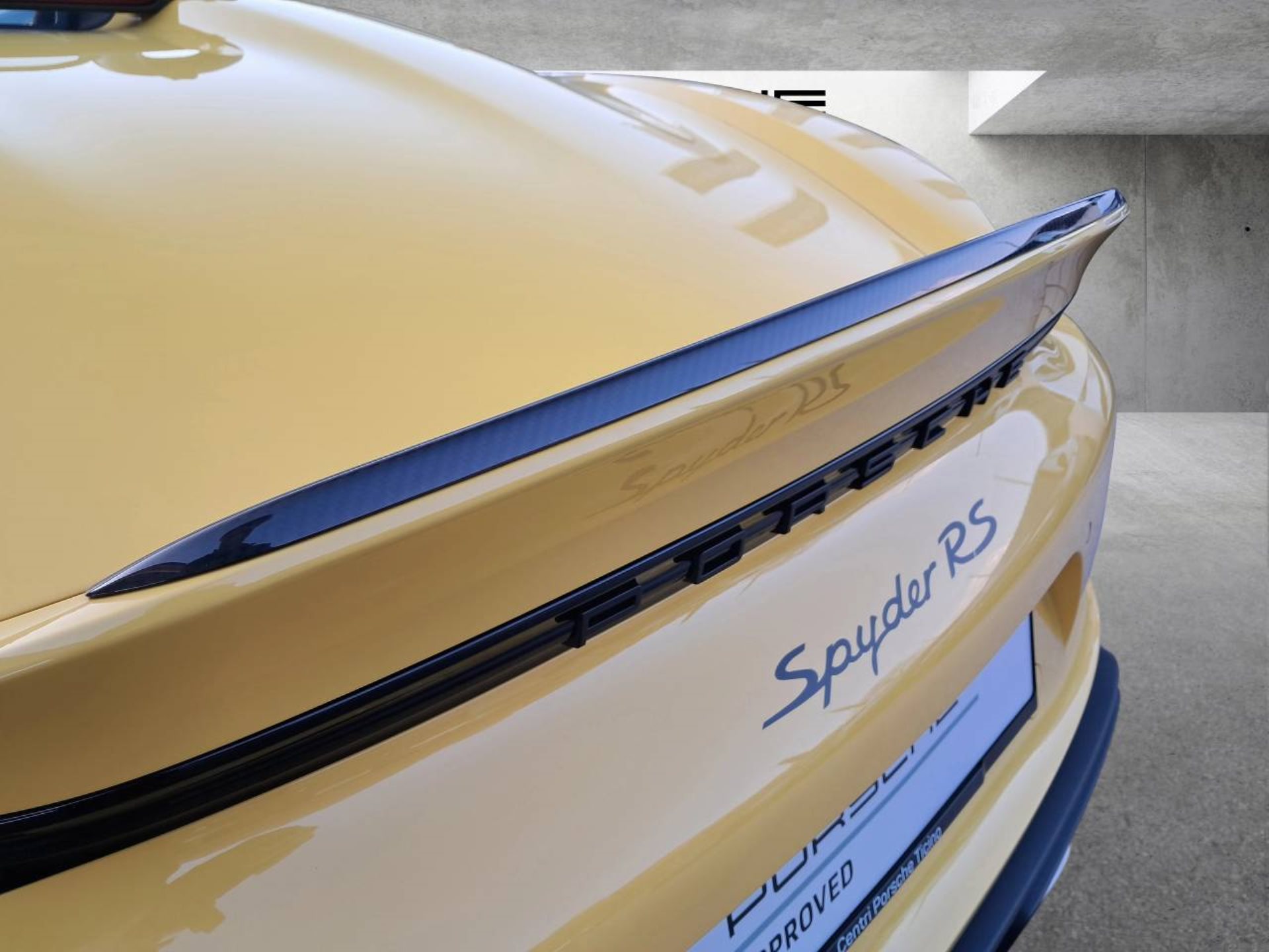 PORSCHE 718 Spyder RS-image-13