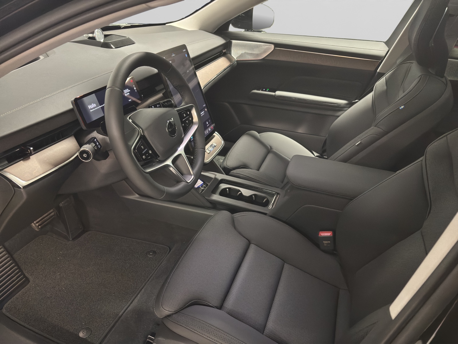 VOLVO ES90 Ultra-showroom-element-3