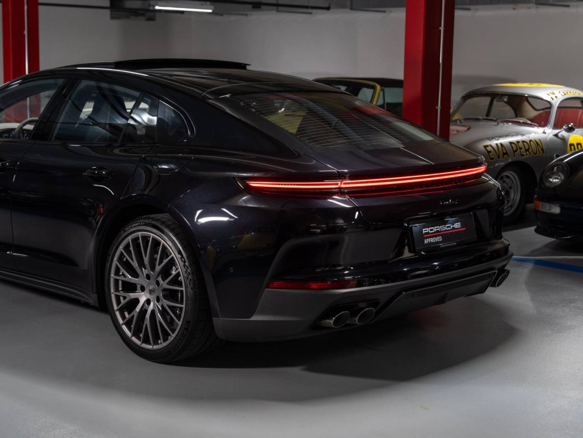 PORSCHE Panamera Turbo S E-Hybrid-image-24