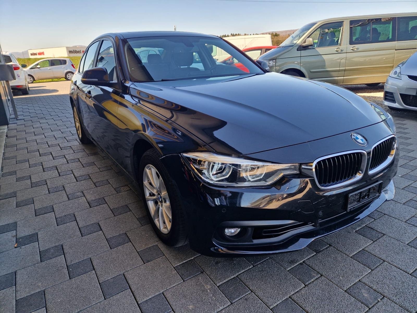 BMW 318i Business Steptronic-image-2