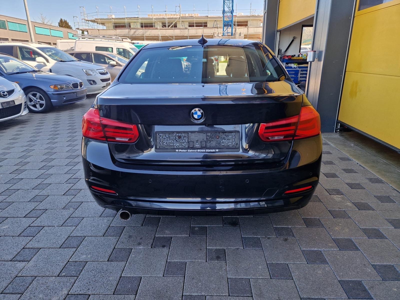 BMW 318i Business Steptronic-image-4