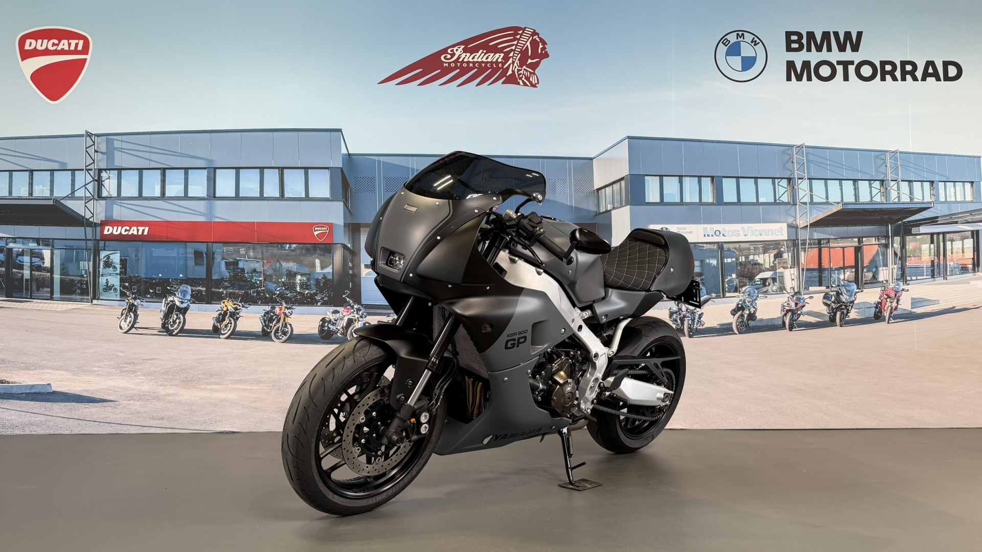 YAMAHA XSR 900 GP-image-2