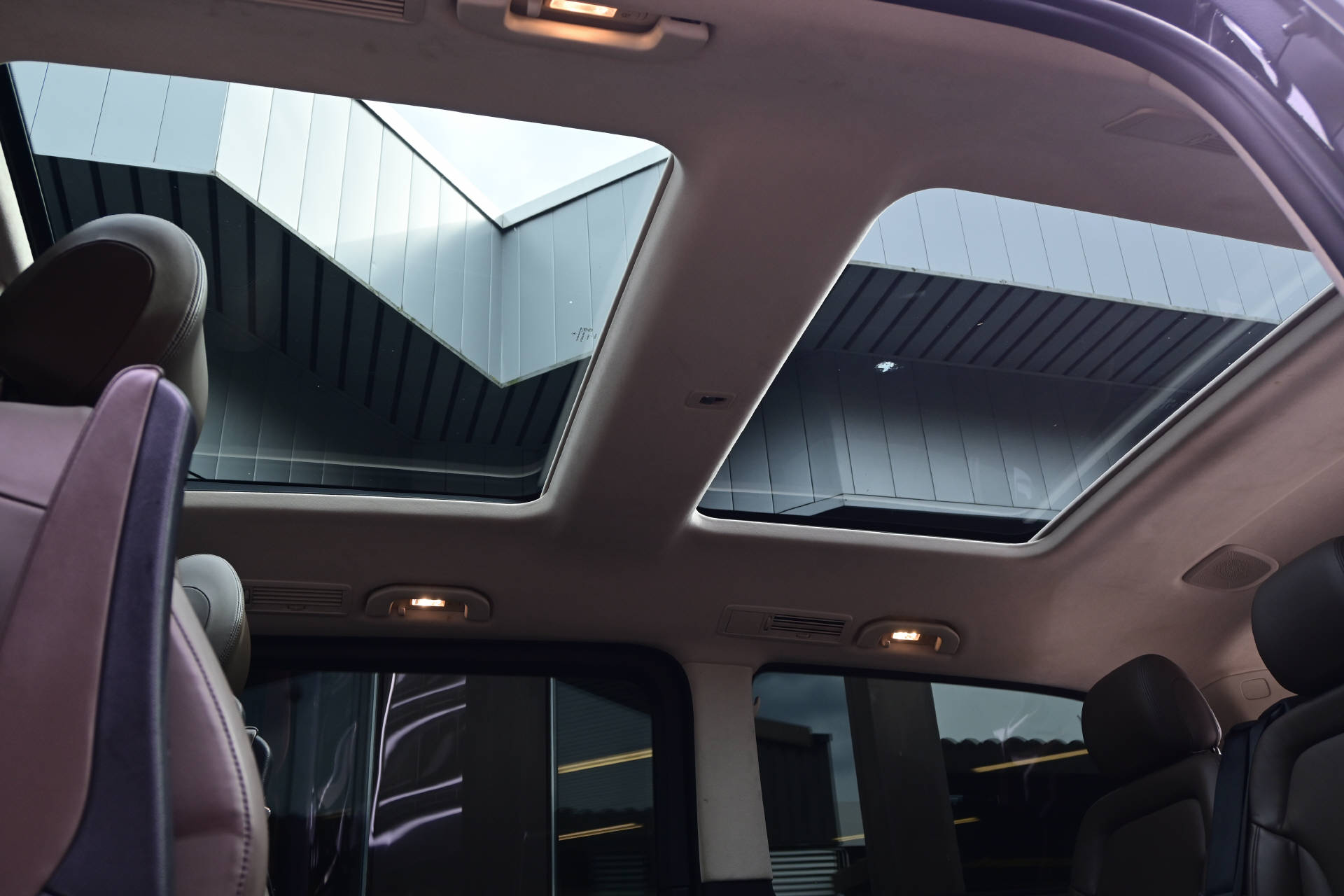 MERCEDES-BENZ V 250 d Exclusive AMG Line lang *Tisch*Panoramadach*Burmester*Sitzkühlung/Heizung*-image-28