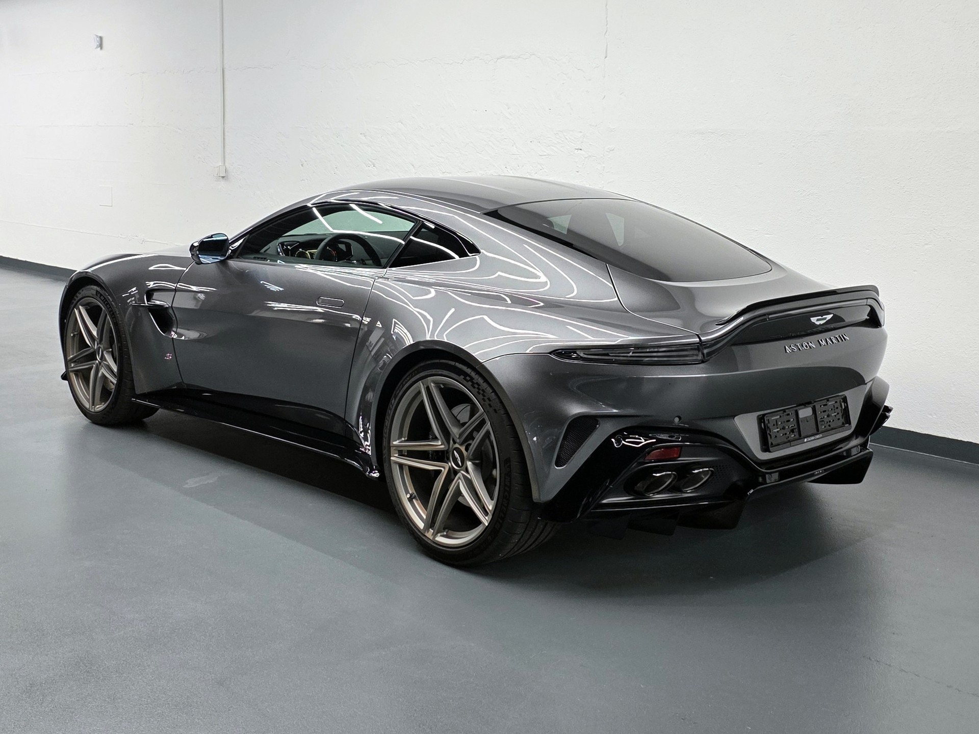 ASTON MARTIN V8 Vantage Coupé 4.0 S V8 Bi-Turbo-image-6