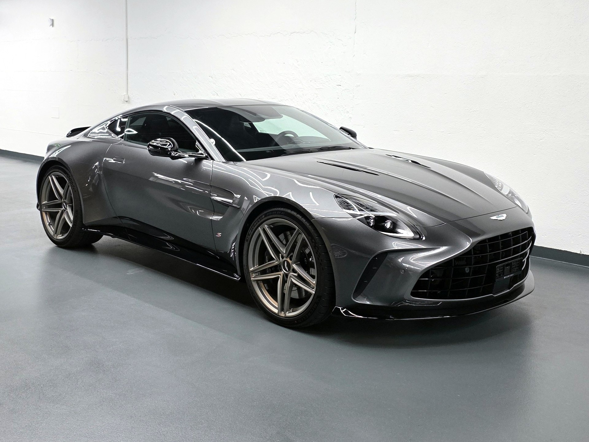 ASTON MARTIN V8 Vantage Coupé 4.0 S V8 Bi-Turbo-showroom-element-1