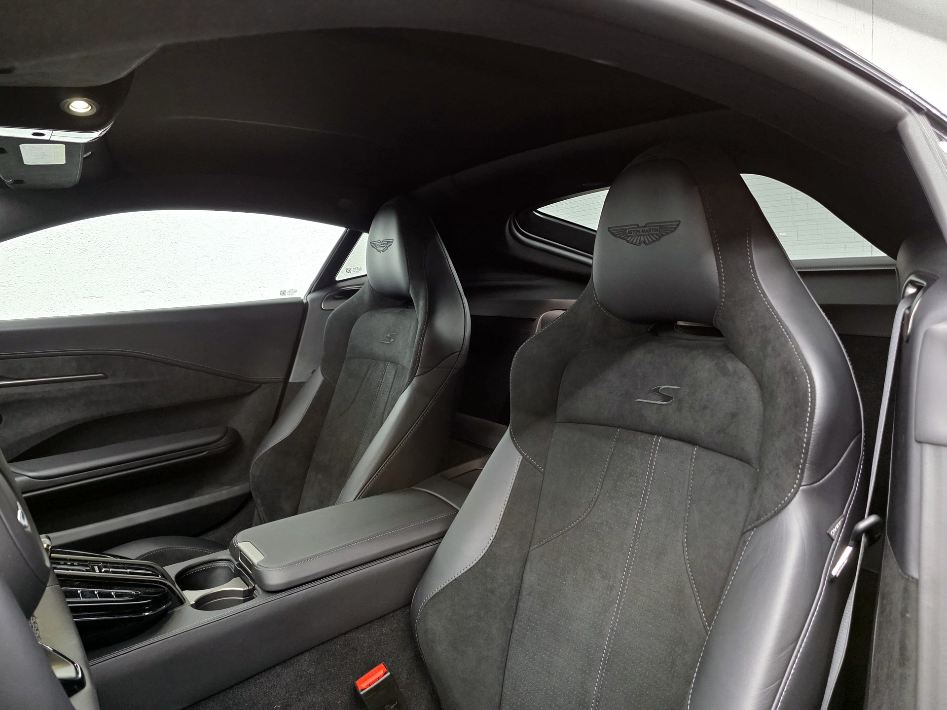 ASTON MARTIN V8 Vantage Coupé 4.0 S V8 Bi-Turbo-image-12