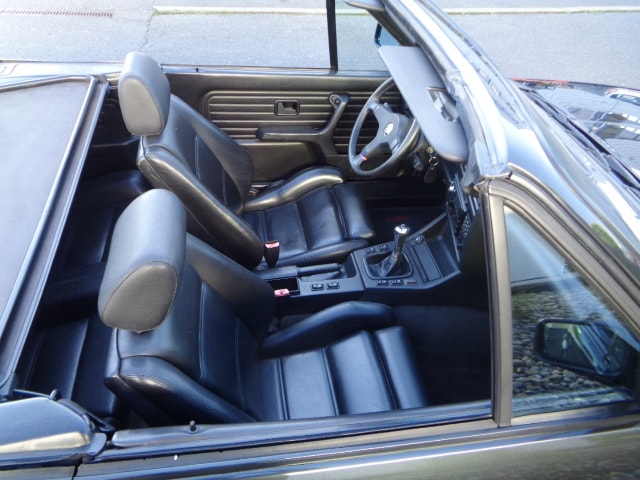 BMW 325i Cabrio-image-4