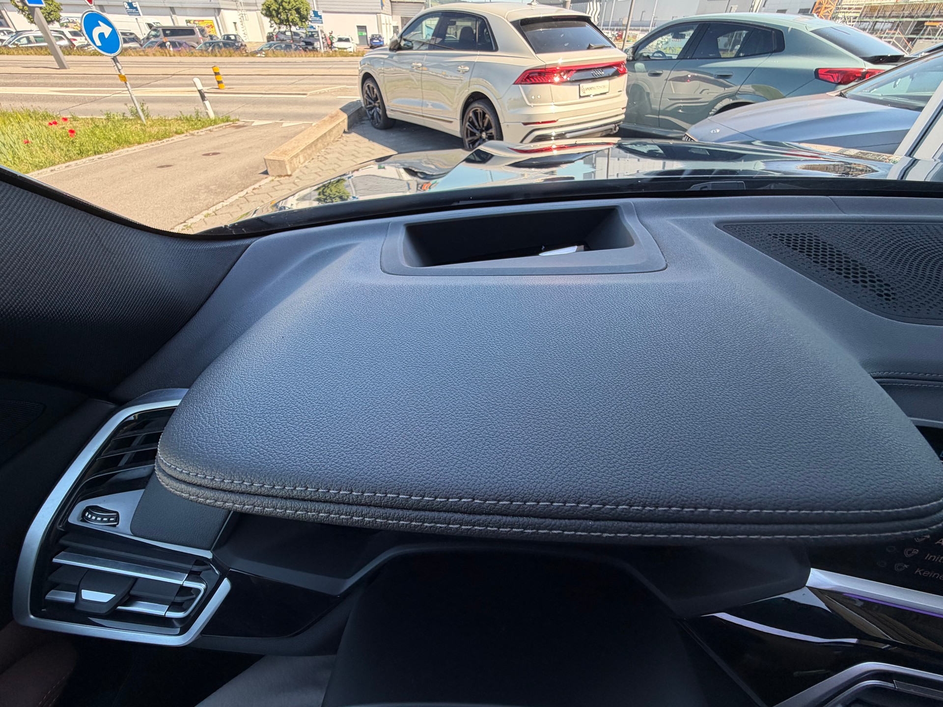 BMW X5 xDrive45e M Sport Steptronic-image-18