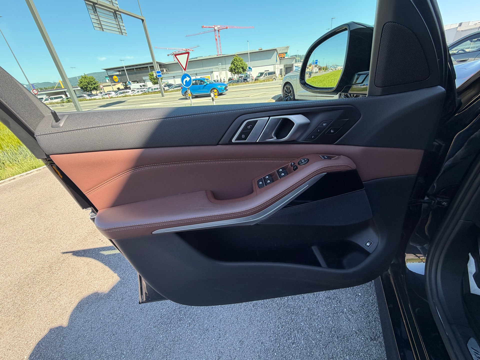 BMW X5 xDrive45e M Sport Steptronic-image-17