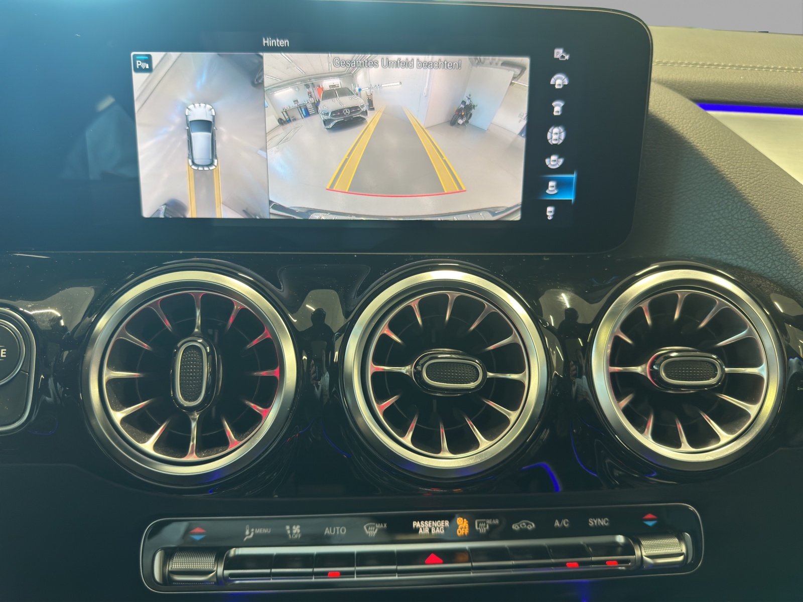 MERCEDES-BENZ GLA 35 AMG 4Matic 8G-Speedshift DCT-image-11