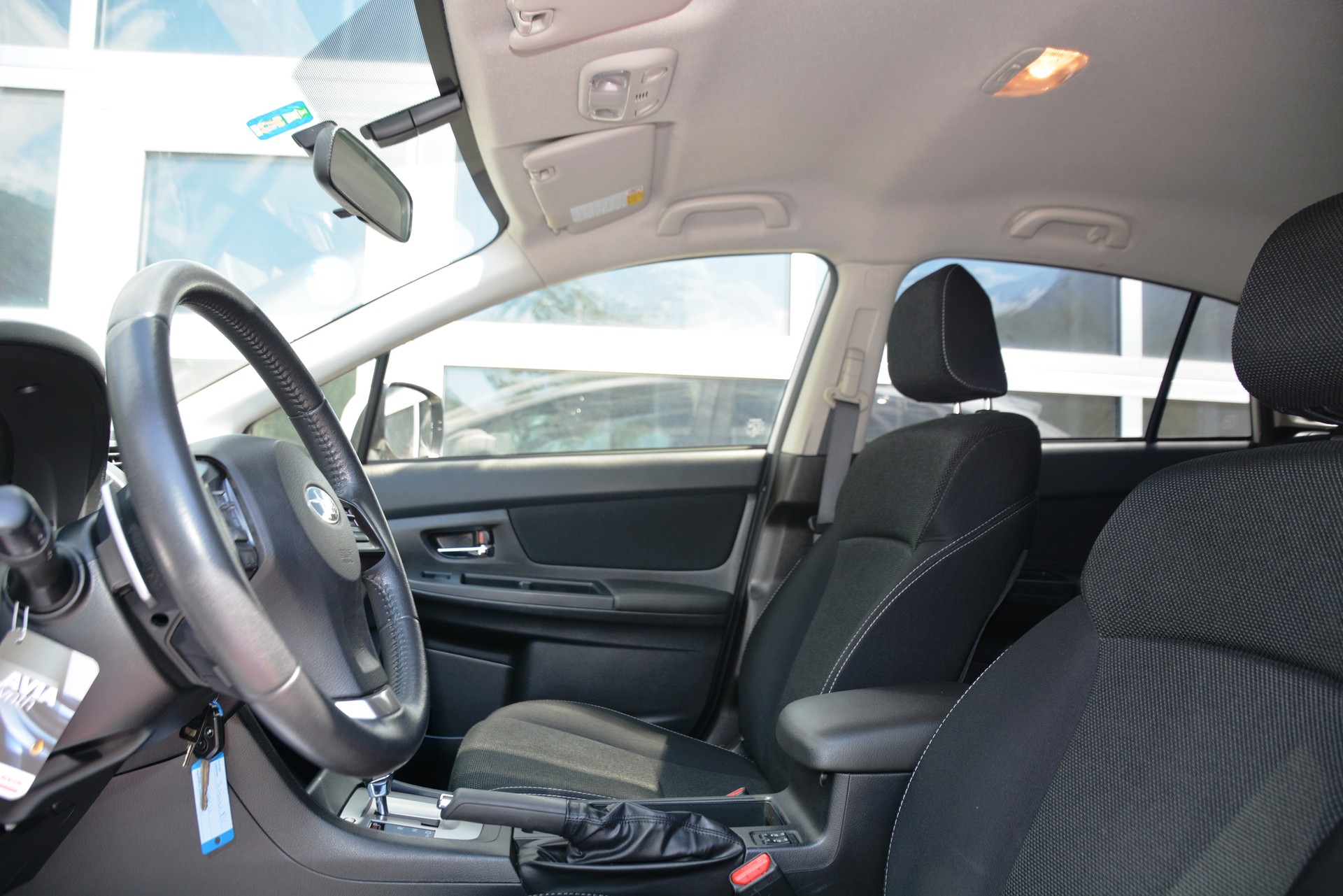 SUBARU XV 2.0 Swiss Two AWD CVT-image-14