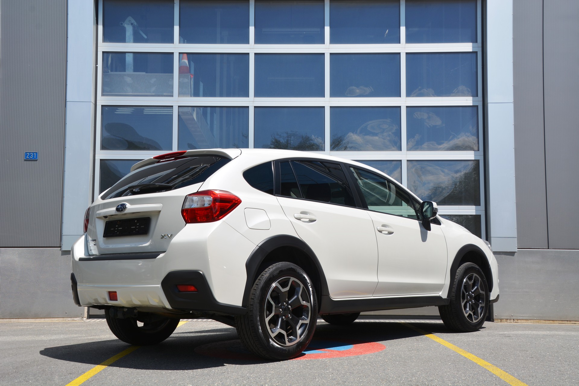 SUBARU XV 2.0 Swiss Two AWD CVT-image-1