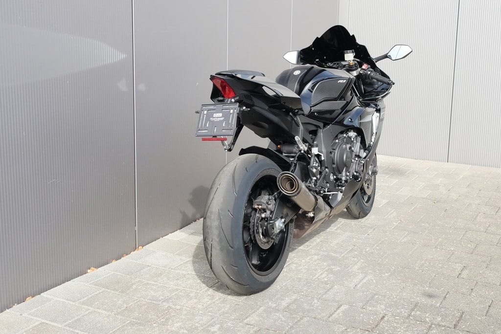 YAMAHA YZF-R1 ABS-image-1