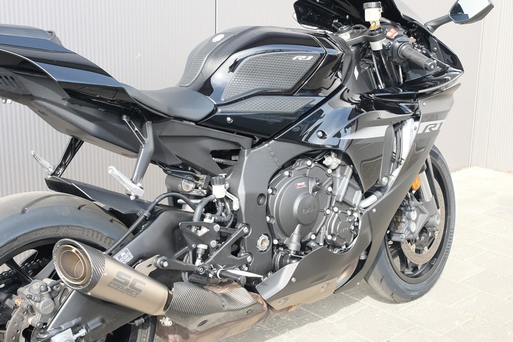 YAMAHA YZF-R1 ABS-image-2