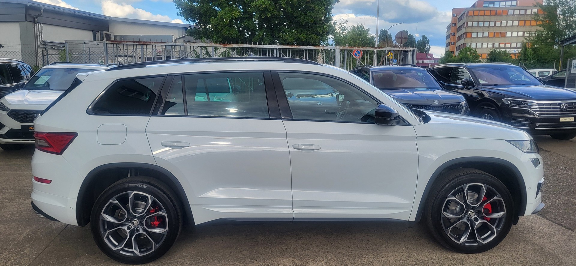 SKODA Kodiaq 2.0 Bi-TDI SCR RS 4x4 DSG-image-15