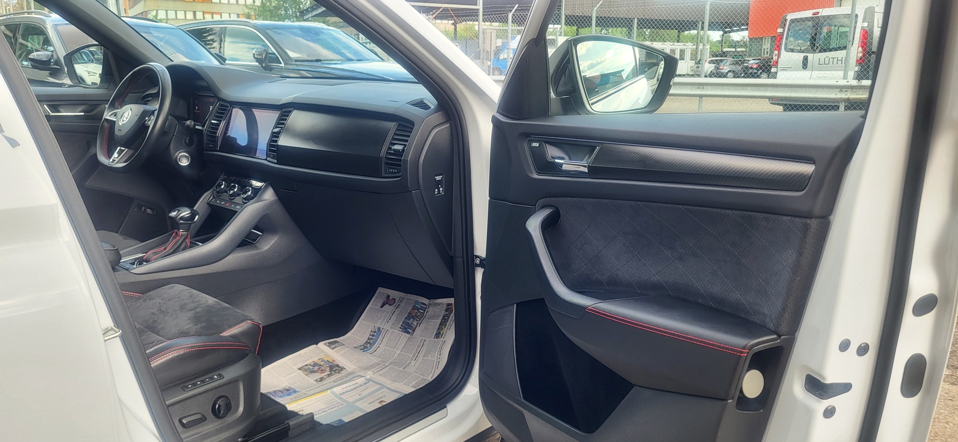 SKODA Kodiaq 2.0 Bi-TDI SCR RS 4x4 DSG-showroom-element-3