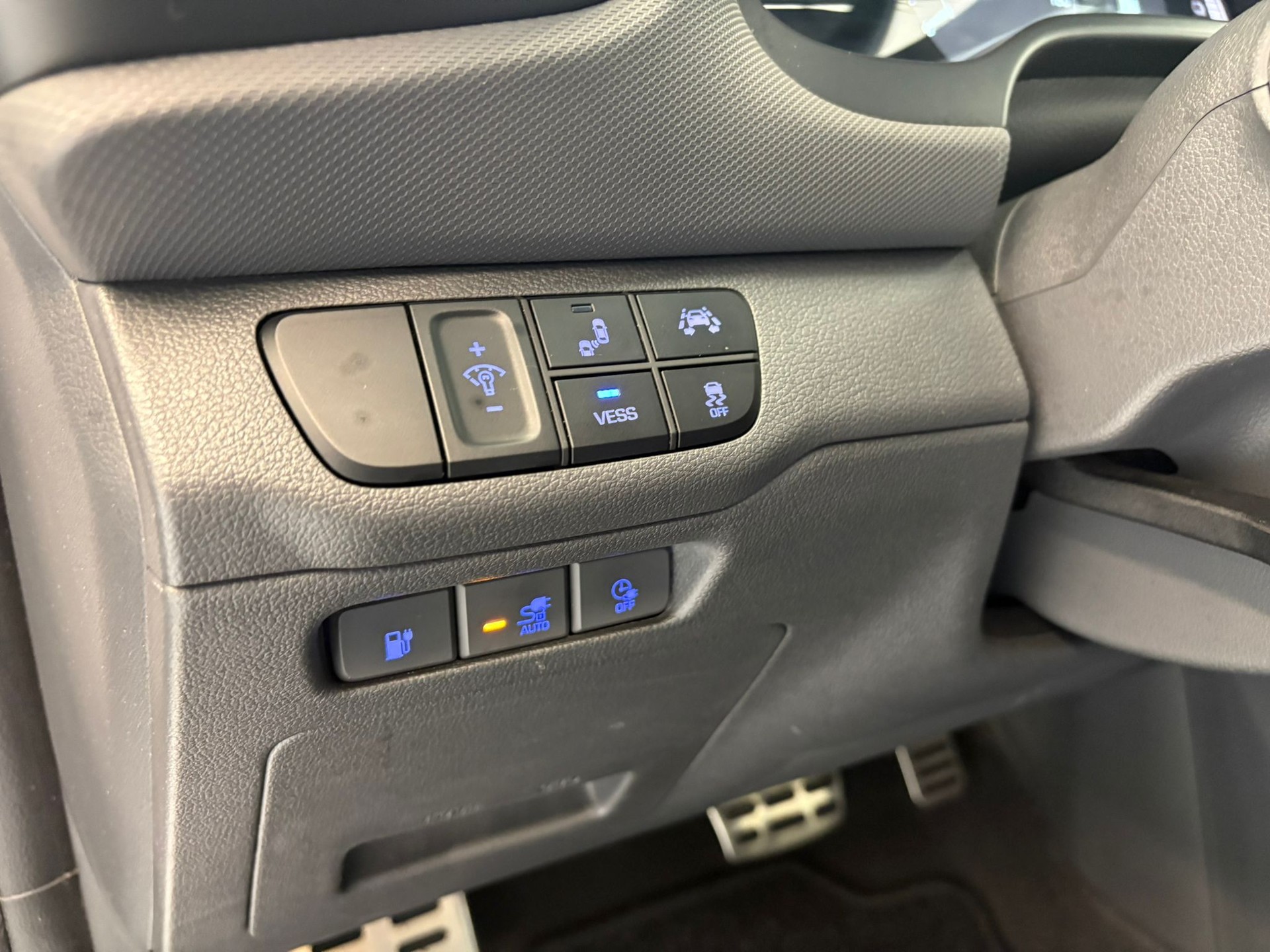 HYUNDAI Ioniq Launch Plus-image-9