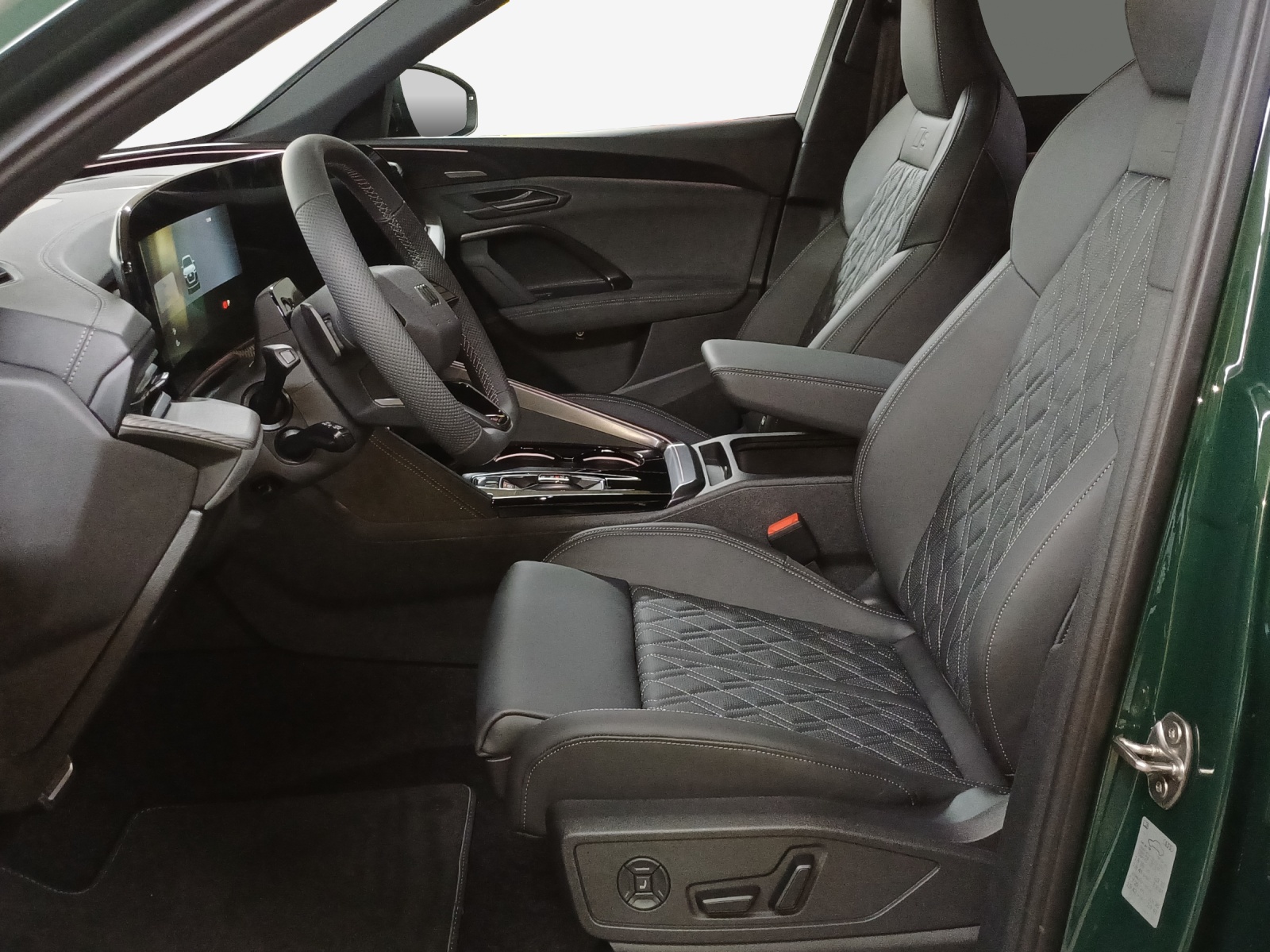 AUDI SQ5 TFSI quattro S-tronic-image-7