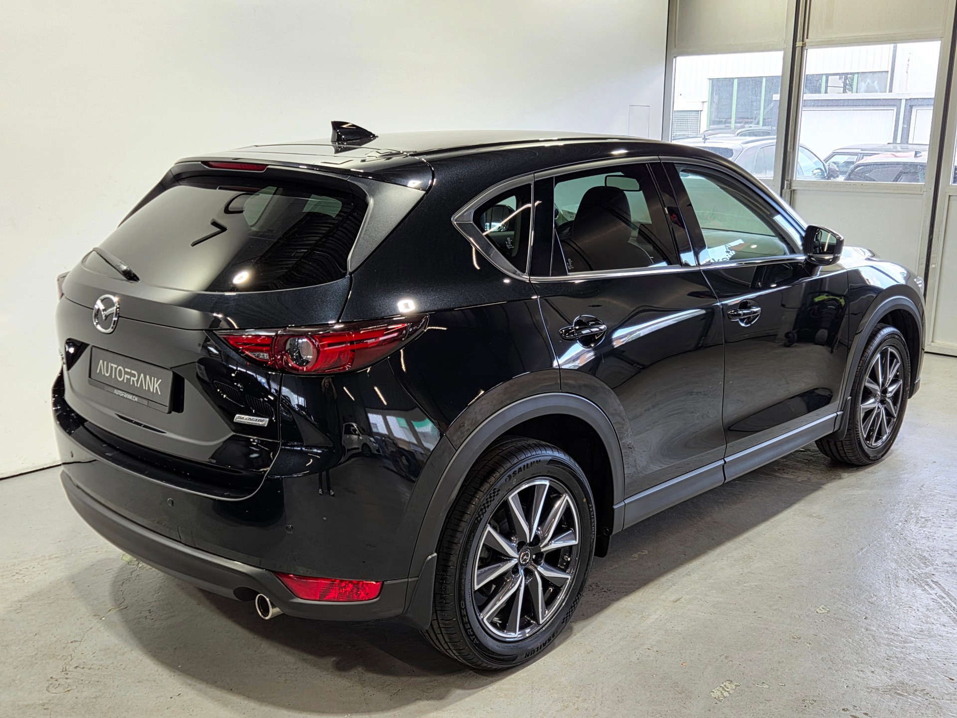 MAZDA CX-5 2.2 D 175 Revolution AWD-image-17