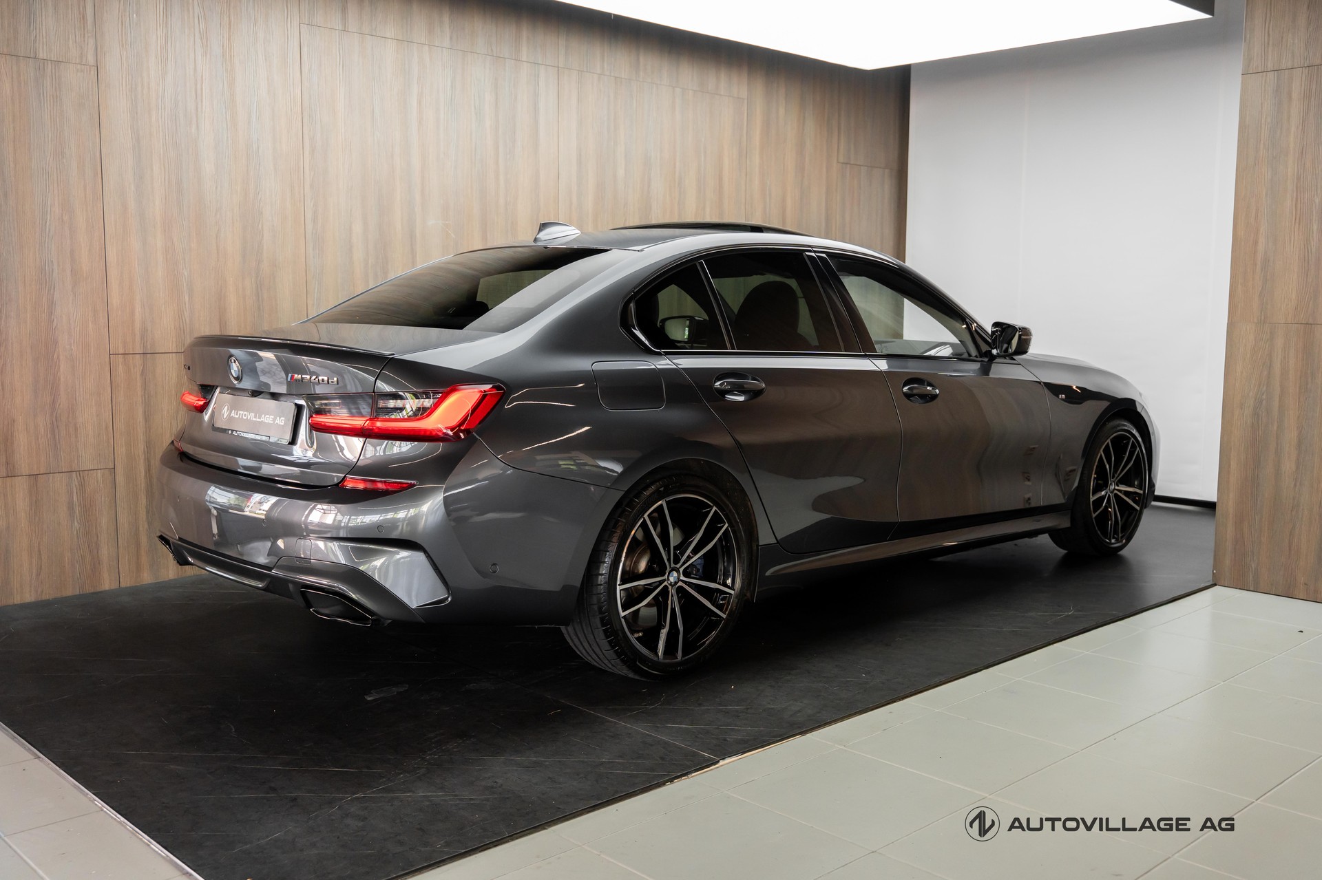 BMW M340d xDrive 48V Steptronic Sport-showroom-element-1