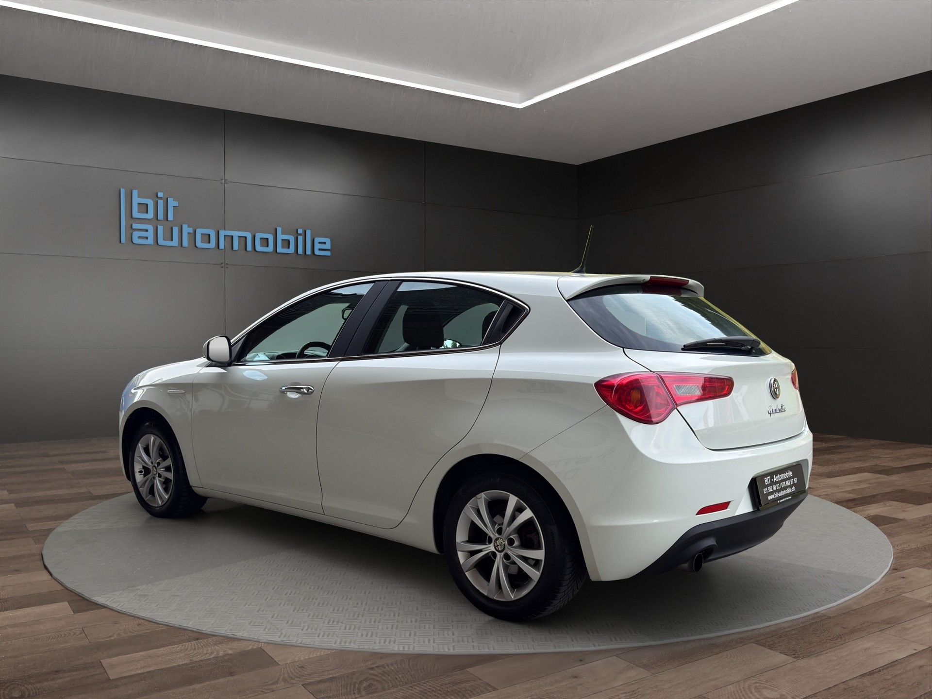 ALFA ROMEO Giulietta 1.4 MultiAir Exclusive-image-4