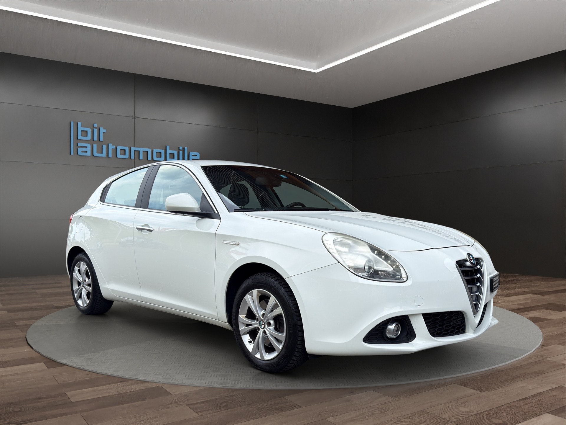 ALFA ROMEO Giulietta 1.4 MultiAir Exclusive-image-8