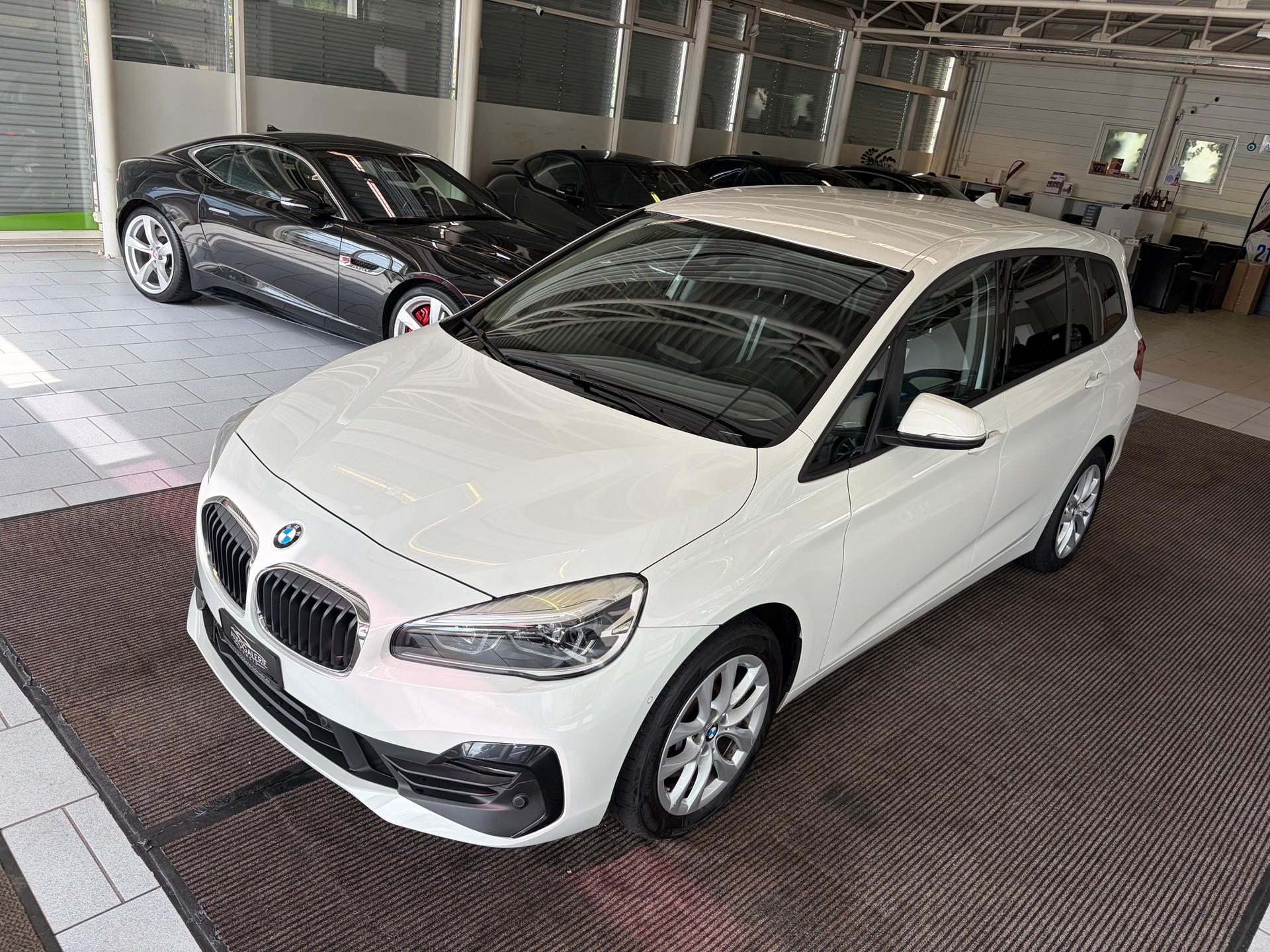 BMW 220d xDrive Gran Tourer | CH Fzg. | Driving Assistant Plus | Kamera | LED Scheinw. | HeadUp | Sportsitze |-image-34