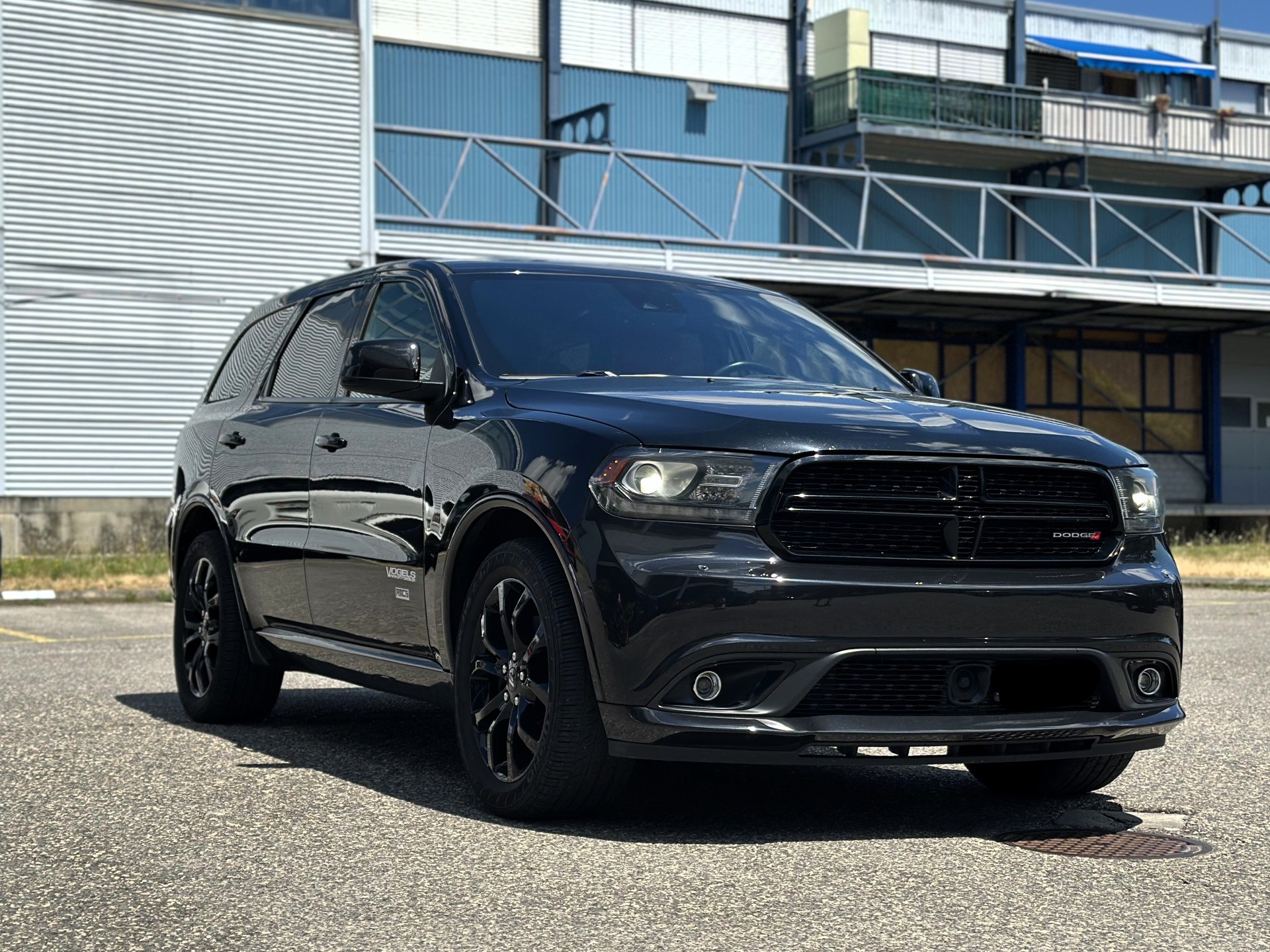 DODGE * Crochet + 6 places *-showroom-element-2