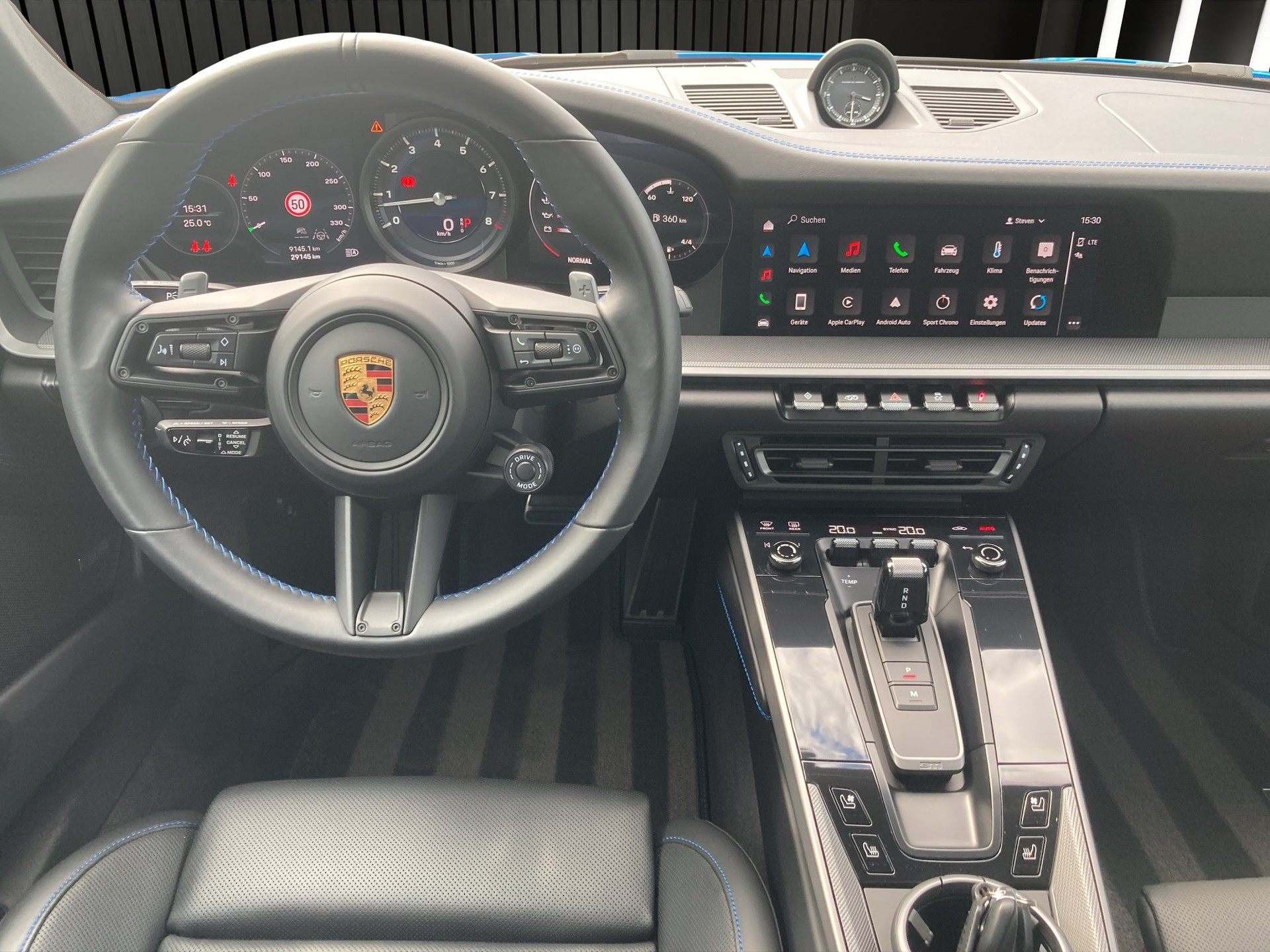 PORSCHE 911 Carrera S-image-12