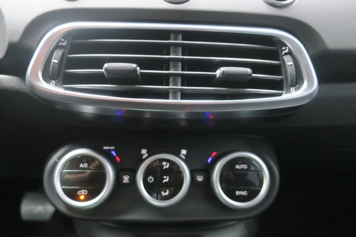 FIAT 500X 2.0 MJ Cross 4x4 Automatic-image-11