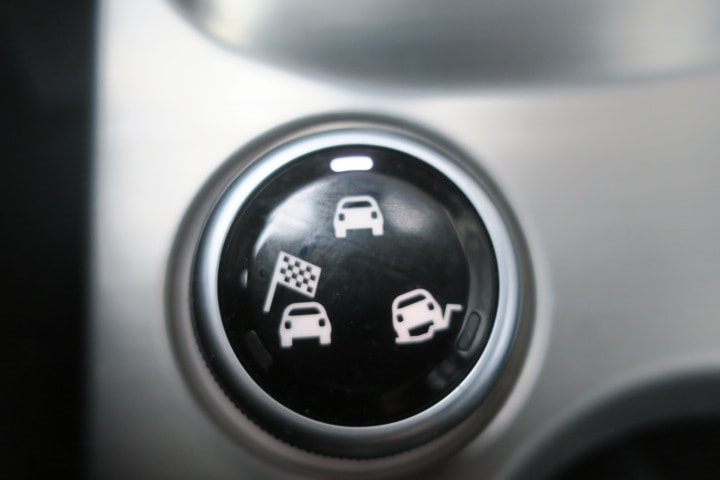 FIAT 500X 2.0 MJ Cross 4x4 Automatic-image-12