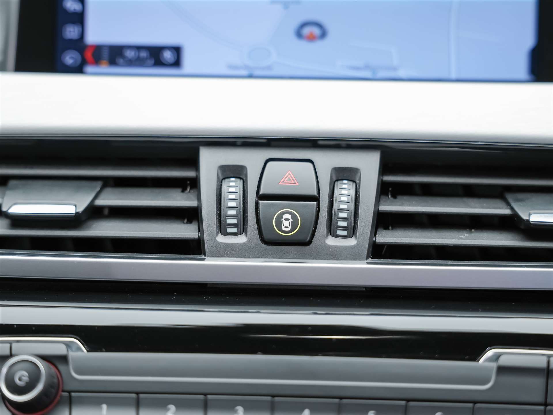 BMW X1 xDrive 18d M Sport Steptronic *CH Auto*El. Sitze mit Memory*-image-21